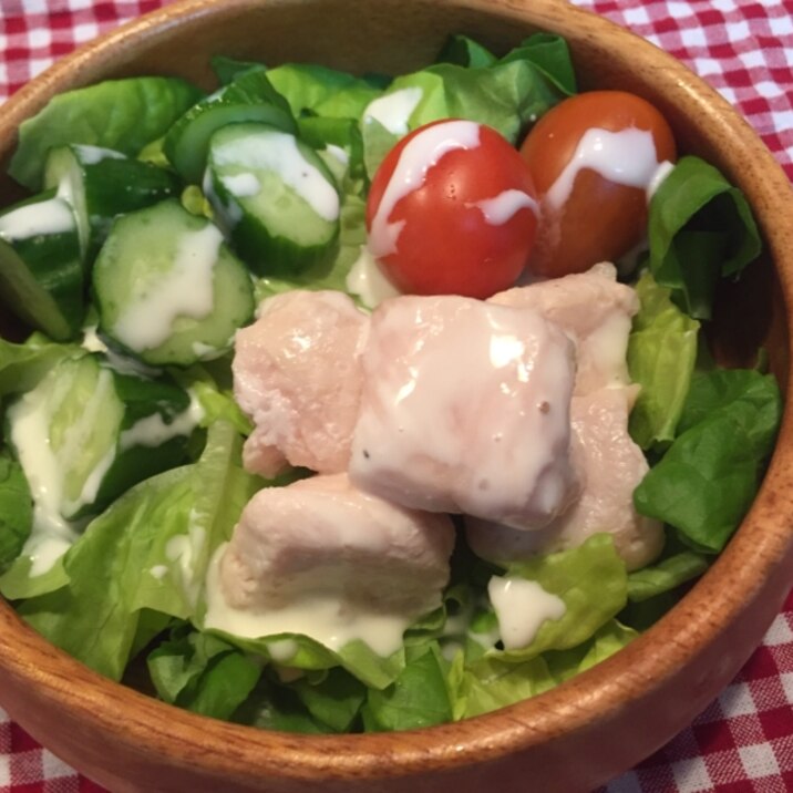 鶏胸肉が簡単にしっとり生まれ変わる！サラダチキン